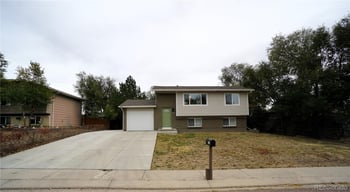 1375 Luna Dr, Fountain, CO 80817