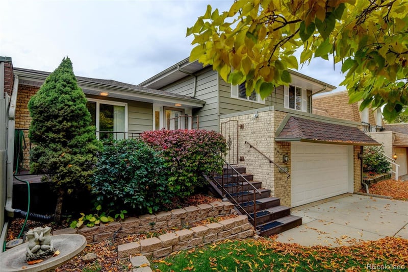 7433 Cedar Cir, Lakewood, CO 80226