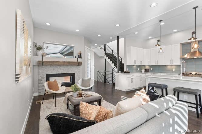 5654 S Sycamore St, Littleton, CO 80120