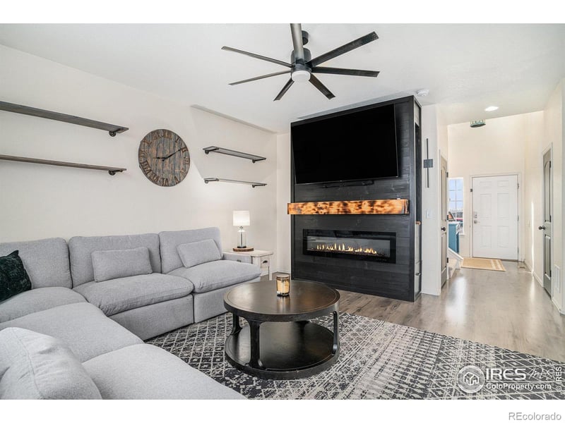 917 W Union Ave, La Salle, CO 80645