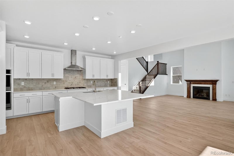 16636 W 93rd Pl, Arvada, CO 80007