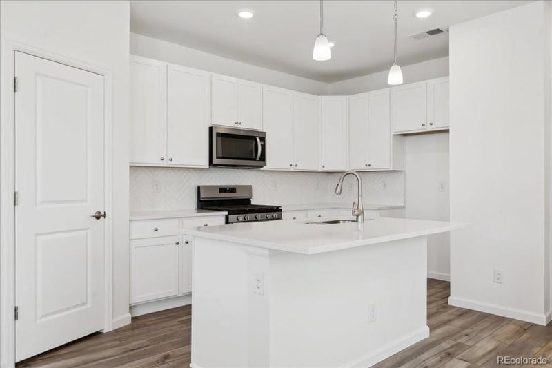 6760 Merseyside Ln #165, Castle Pines, CO 80108