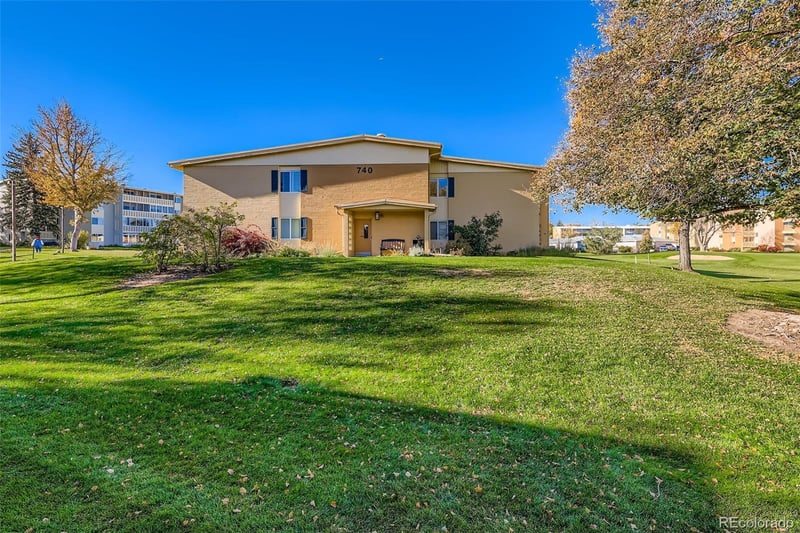 740 Alton Way #2B, Denver, CO 80247