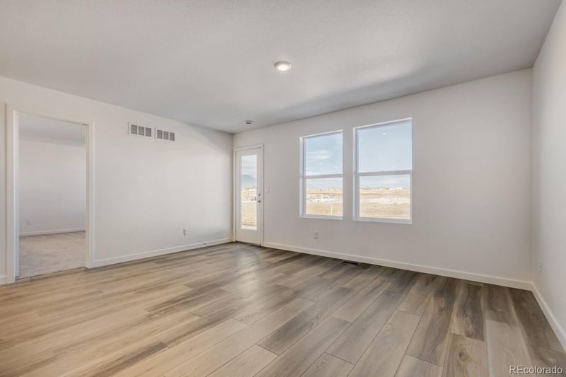 9134 Old Divide Dr, Colorado Springs, CO 80908