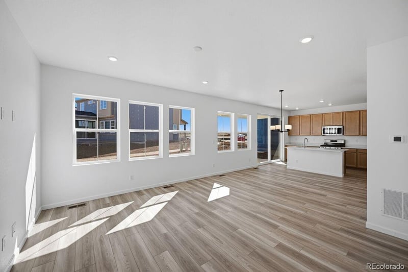 3270 Denali St, Aurora, CO 80019