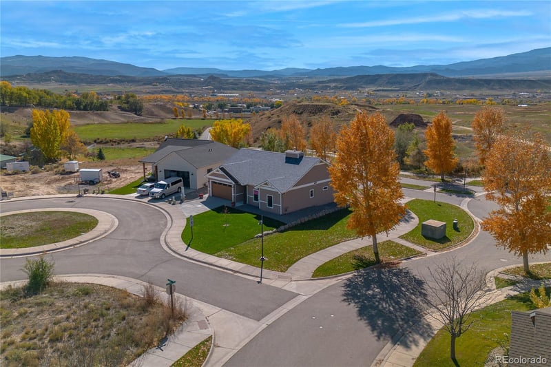 13 Belgian Ct, Silt, CO 81652