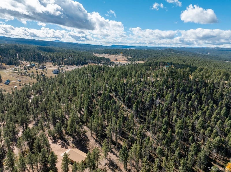 205 Stonehenge Dr, Florissant, CO 80816