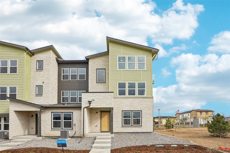 5433 Eaton Park Way, Aurora, CO 80019