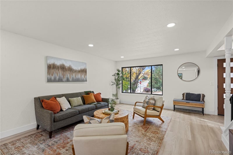 884 Lewis St, Lakewood, CO 80226