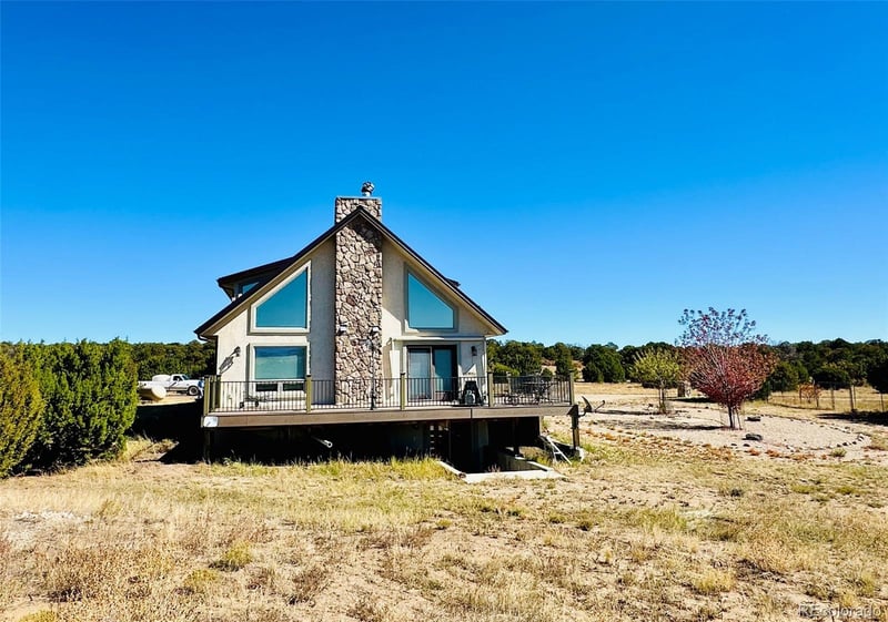 205 Hoofprint Ct, Walsenburg, CO 81089