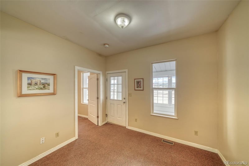 205 11th St, Leadville, CO 80461