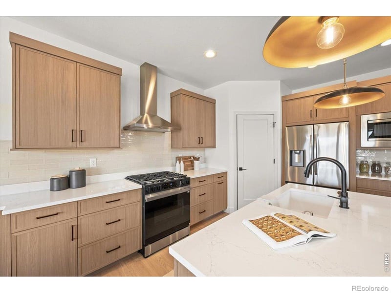 15 Snowcap Dr, Windsor, CO 80550