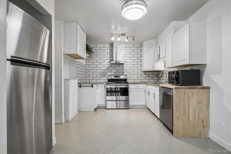 705 Alton Way #6B, Denver, CO 80247