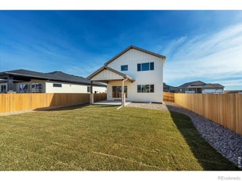 1395 Gardenia Dr, Milliken, CO 80543