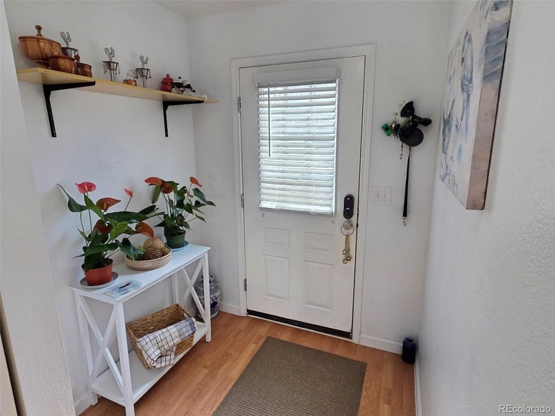 10625 Dartmouth Ave, Lakewood, CO 80227