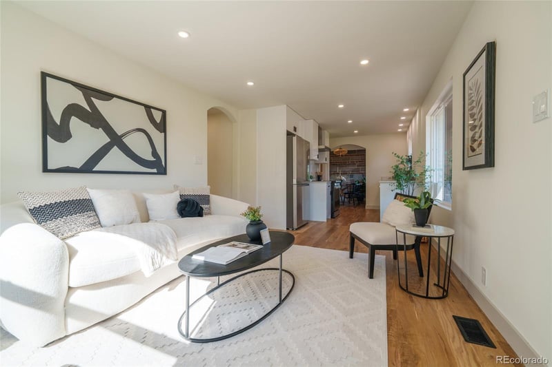 3055 Ivanhoe St, Denver, CO 80207