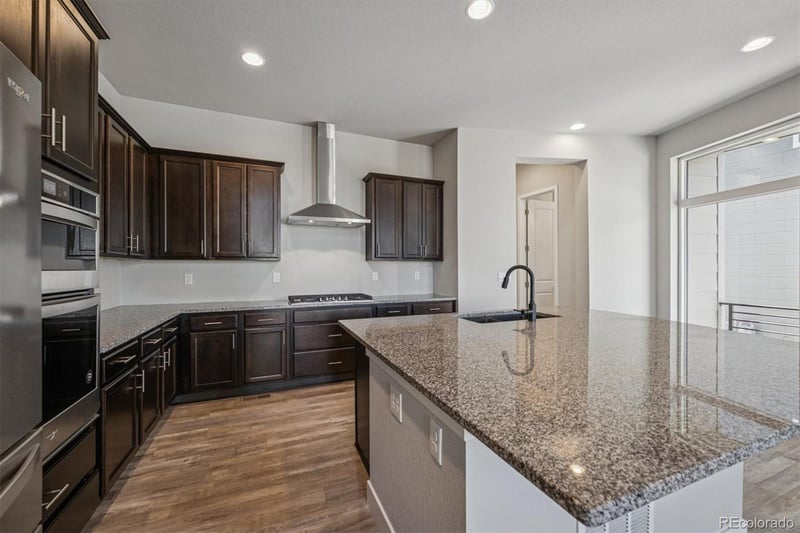 6034 Nepal St, Aurora, CO 80019