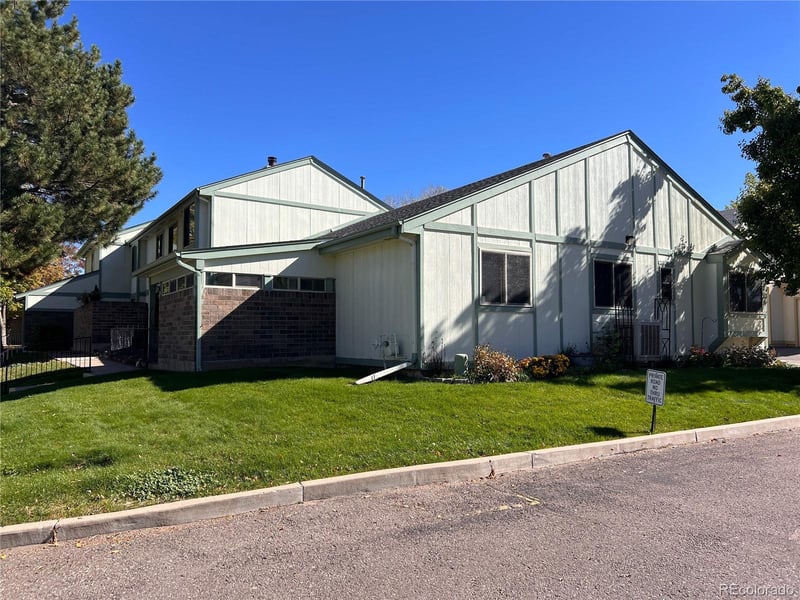1724 102nd Ave, Thornton, CO 80260