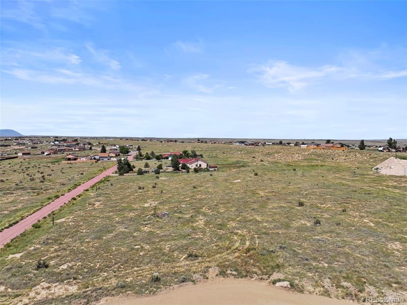 1126 Red Granite Ln, Pueblo West, CO 81007