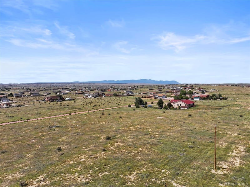 1126 Red Granite Ln, Pueblo West, CO 81007