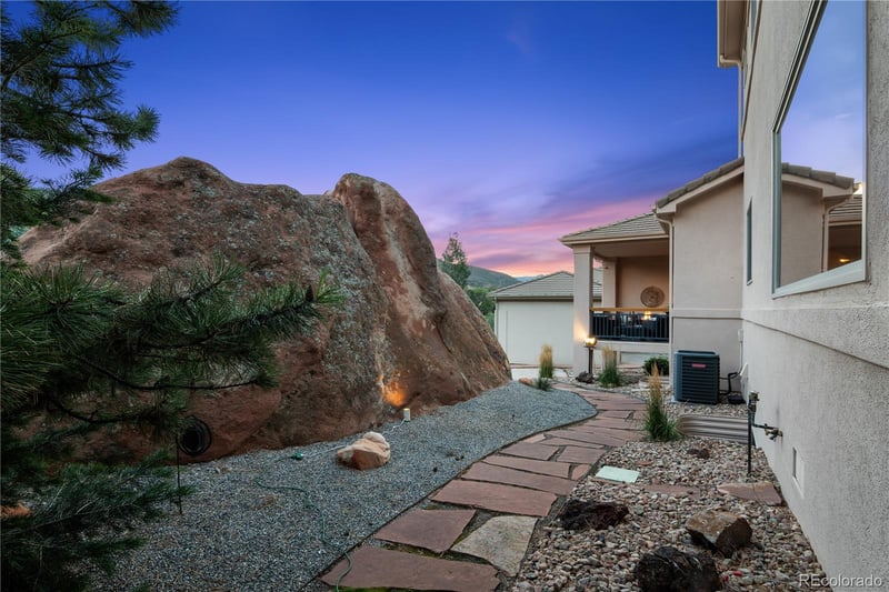 6645 Bright Water Trl, Littleton, CO 80125