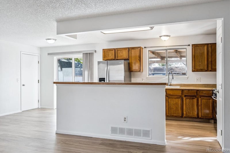 17900 Asbury Dr, Aurora, CO 80013