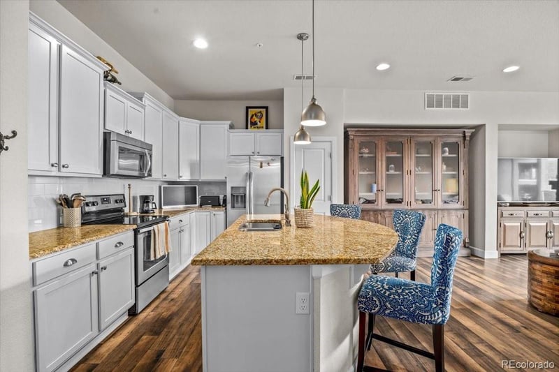 303 Inverness Way #208, Englewood, CO 80112