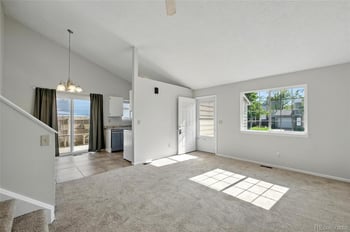 17593 Temple Dr, Aurora, CO 80015
