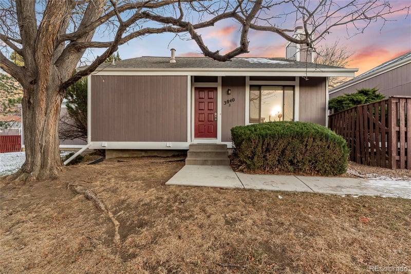 3840 Genoa Ct #B, Aurora, CO 80013