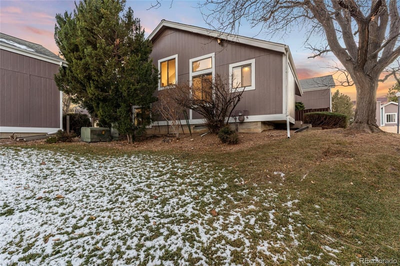3840 Genoa Ct #B, Aurora, CO 80013