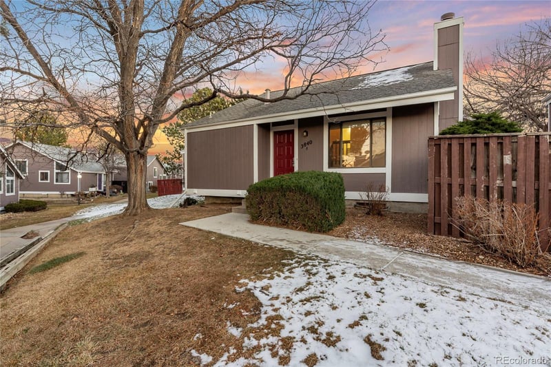 3840 Genoa Ct #B, Aurora, CO 80013