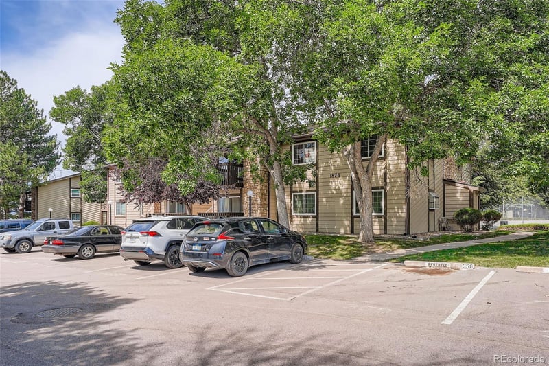 1876 Pitkin Cir #B, Aurora, CO 80017