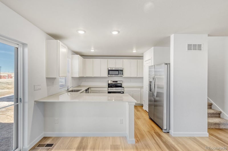 9144 Old Divide Dr, Colorado Springs, CO 80908