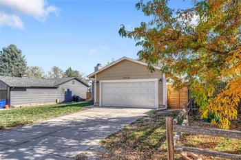 16038 Oxford Dr, Aurora, CO 80013