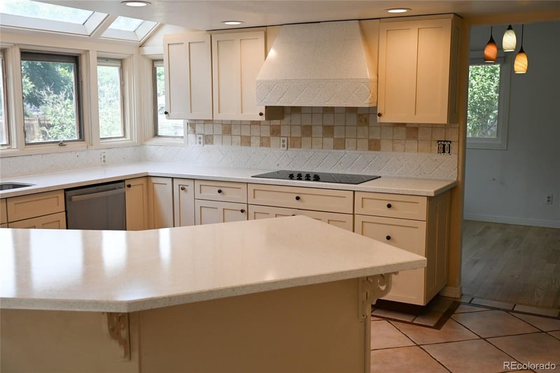 4753 Gar Way, Littleton, CO 80123