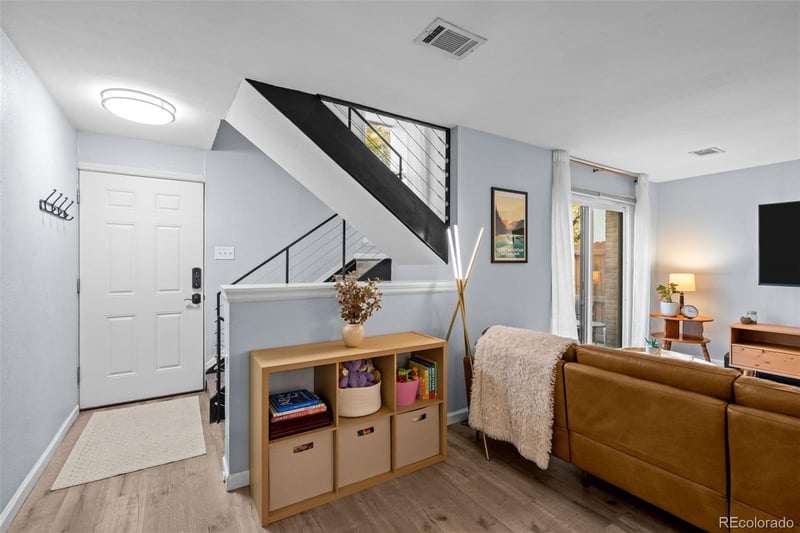 2869 S Locust St, Denver, CO 80222