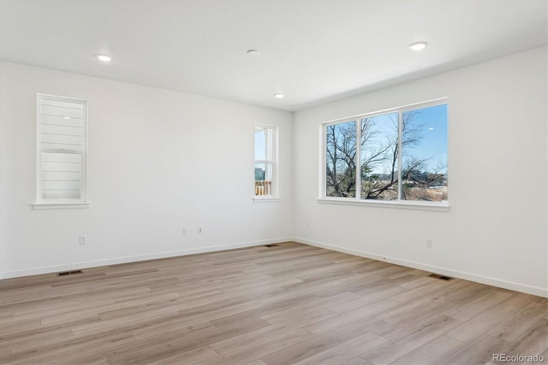 9140 Hayden Peak St, Englewood, CO 80112