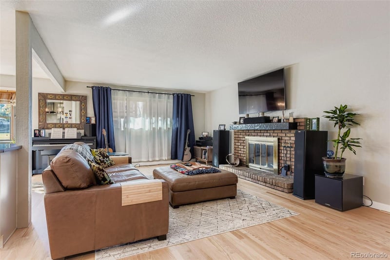 6064 S Steele St, Centennial, CO 80121