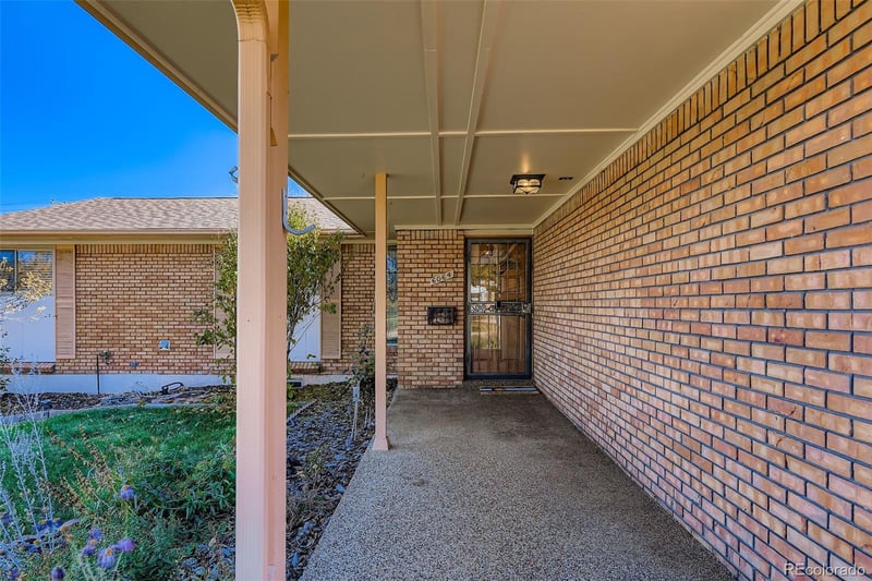 6064 S Steele St, Centennial, CO 80121