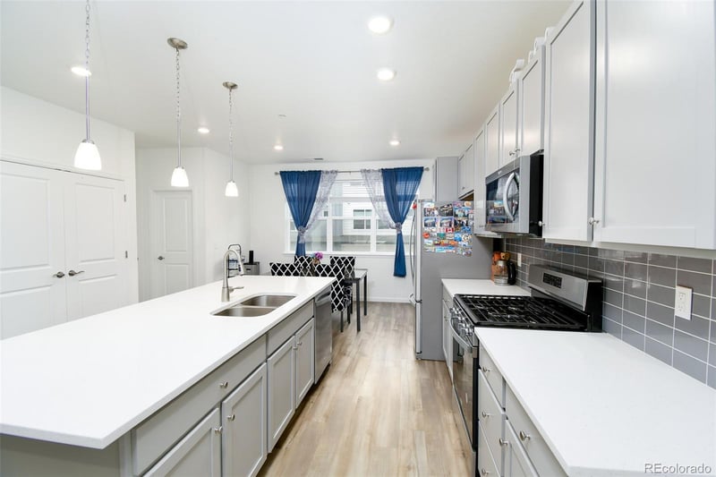 7020 Cumbria Ct, Castle Pines, CO 80108