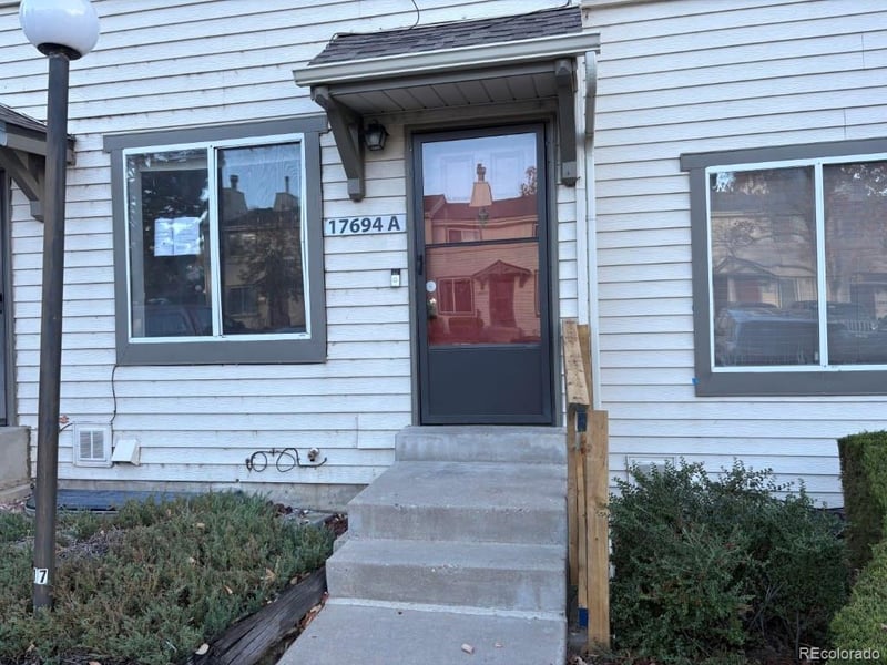 17694 Loyola Dr #A, Aurora, CO 80013