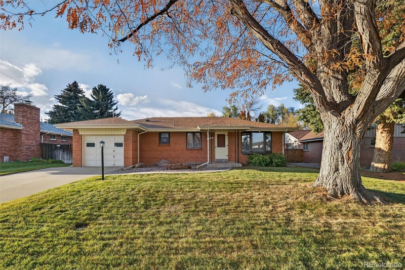 2555 Lewis Ct, Lakewood, CO 80215