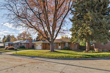 2555 Lewis Ct, Lakewood, CO 80215