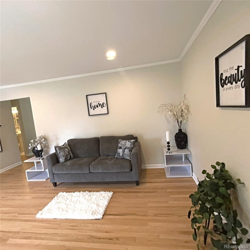 1125 Eaton Ct, Lakewood, CO 80232