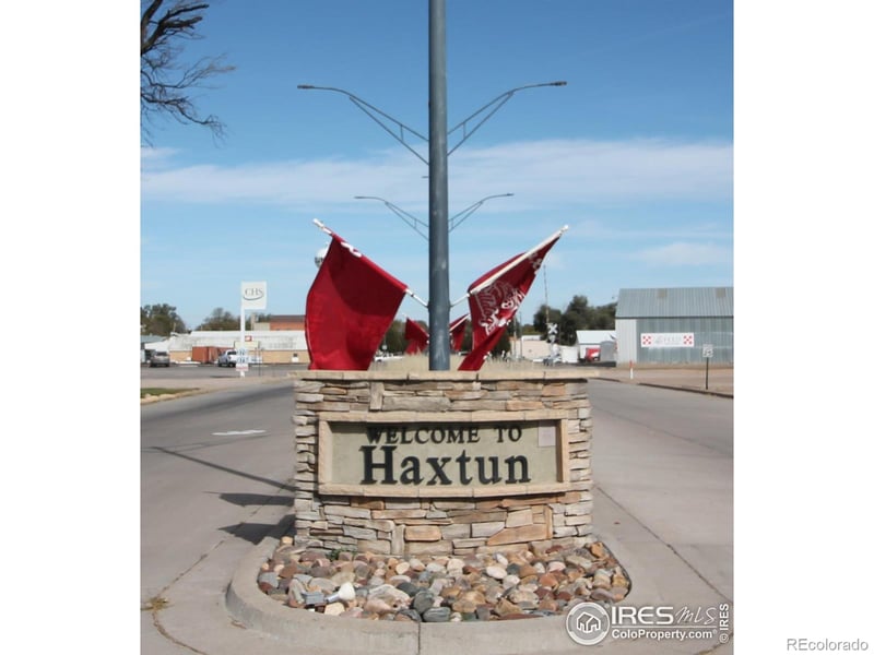 221 Wallace Ave, Haxtun, CO 80731
