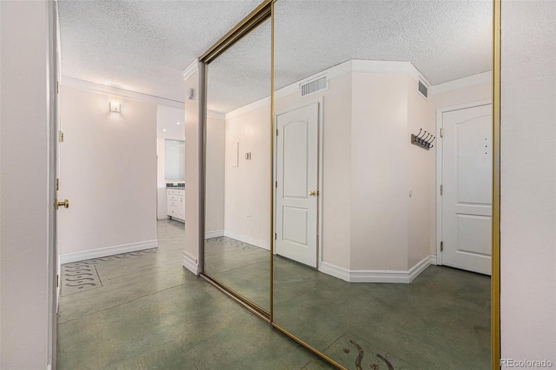 1020 15th St #21L, Denver, CO 80202