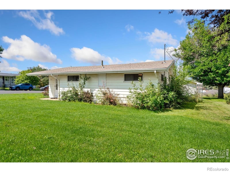 1201 N Park Ave, Johnstown, CO 80534