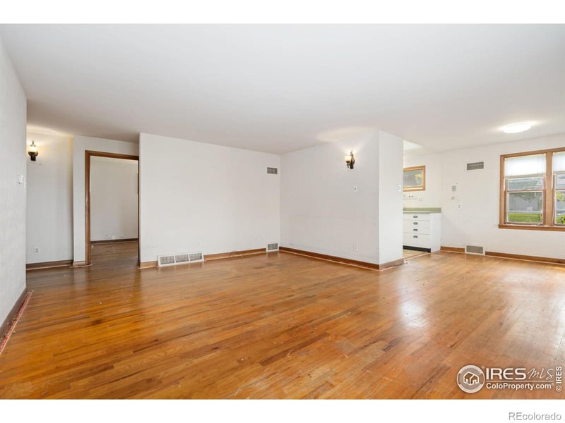 1201 N Park Ave, Johnstown, CO 80534