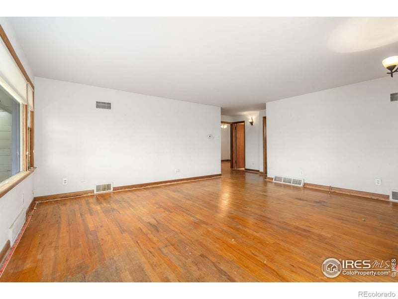 1201 N Park Ave, Johnstown, CO 80534