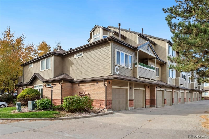 6001 S Yosemite St #C203, Greenwood Village, CO 80111